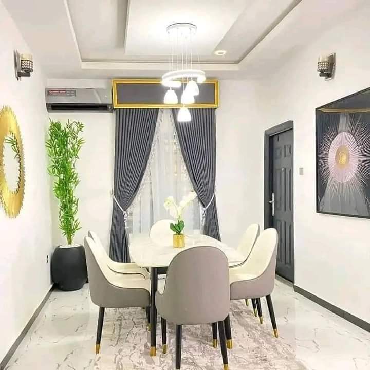 6-Seater Dining Set